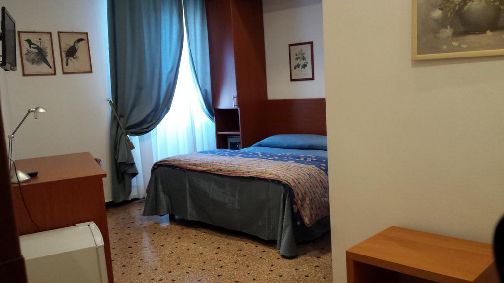 Hotel Europa Albissola Marina Chambre photo
