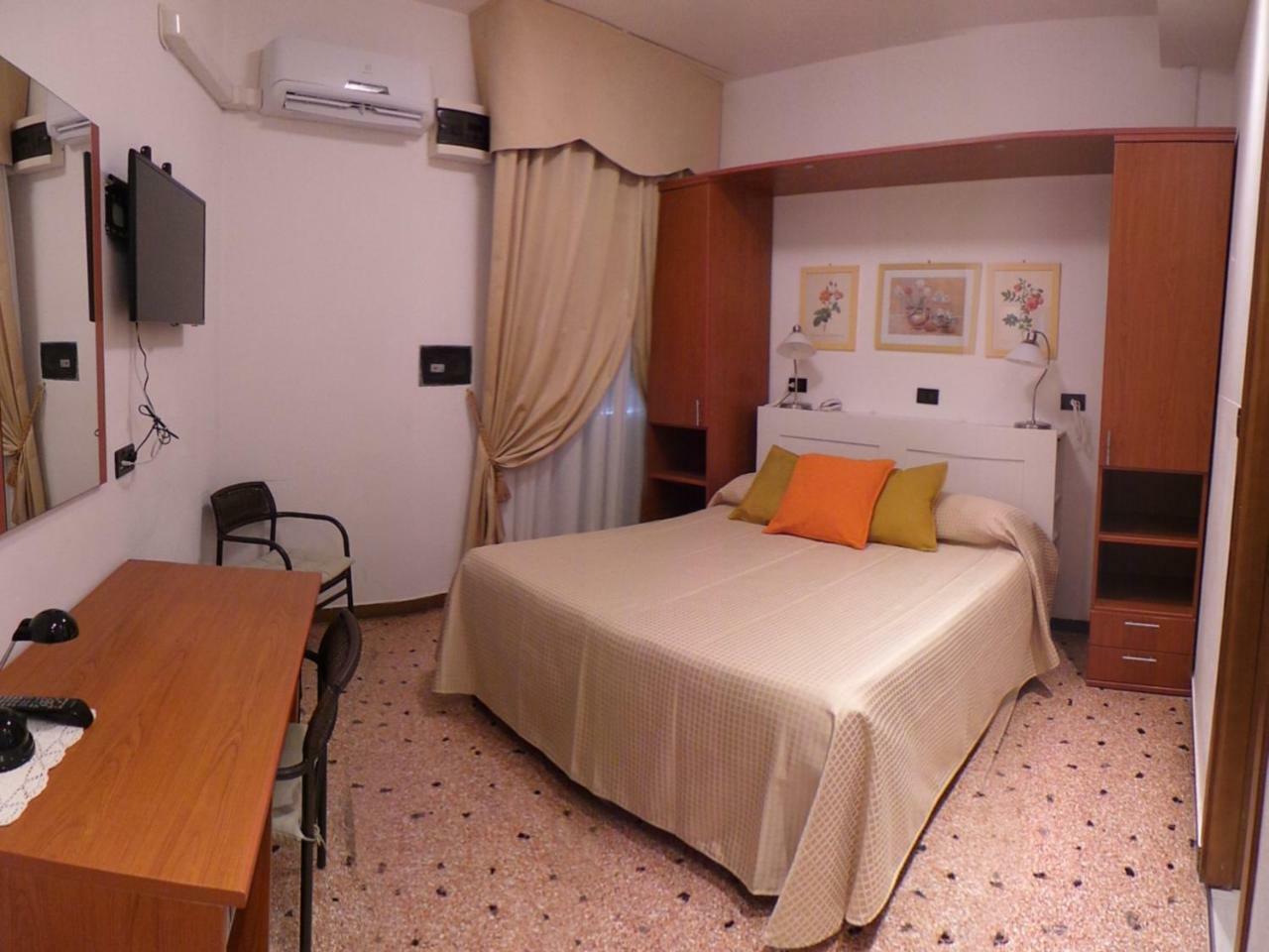 Hotel Europa Albissola Marina Extérieur photo
