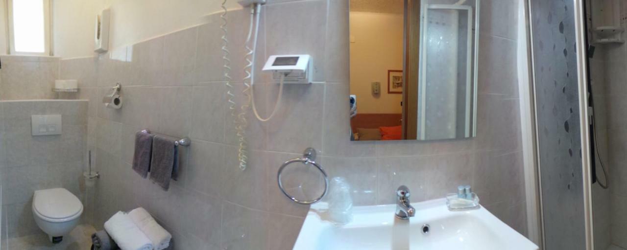 Hotel Europa Albissola Marina Extérieur photo